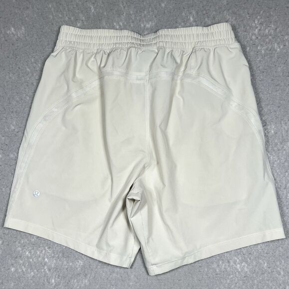 Lululemon Pace Breaker Shorts Men’s Medium Beige  7" Drawstrings Athletic Gym - Picture 1 of 13